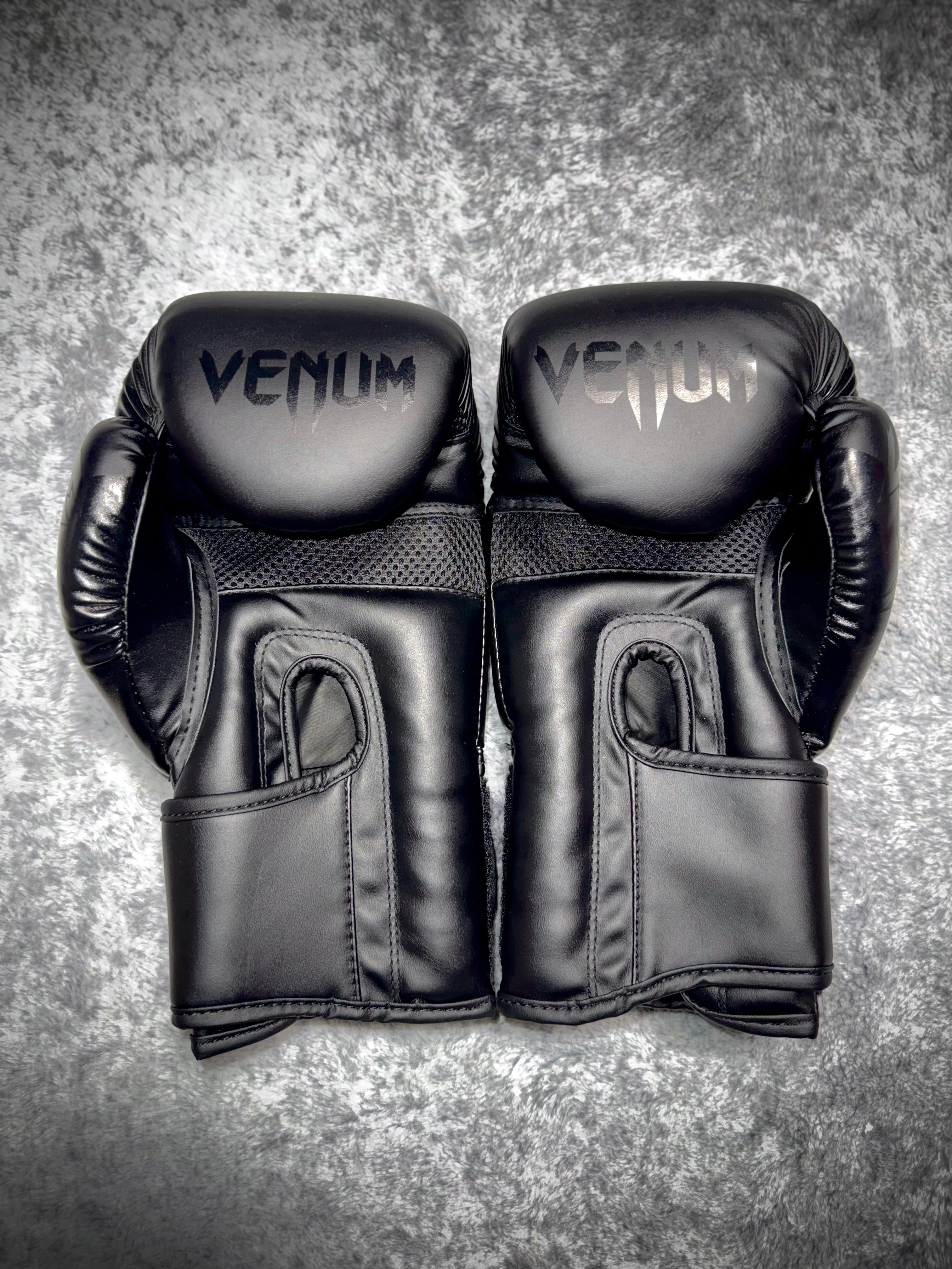 Venum Challenger